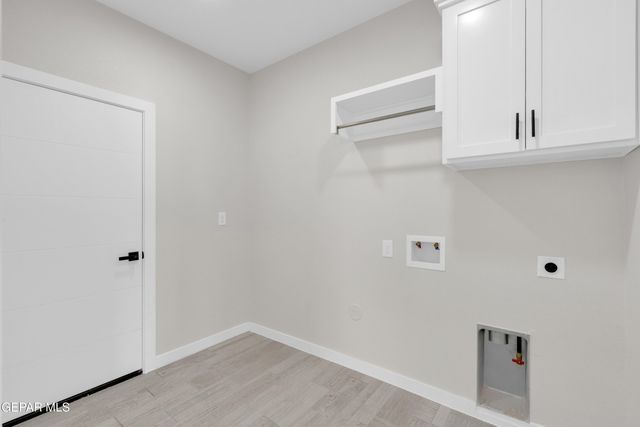 12329 Jack Vowell Way, El Paso, TX 79934