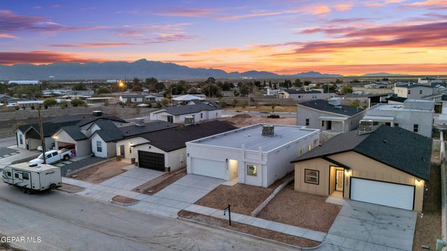 12329 Jack Vowell Way, El Paso, TX 79934