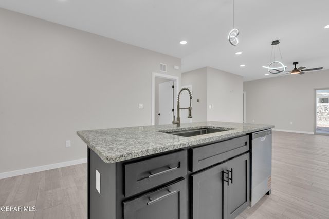 12329 Jack Vowell Way, El Paso, TX 79934