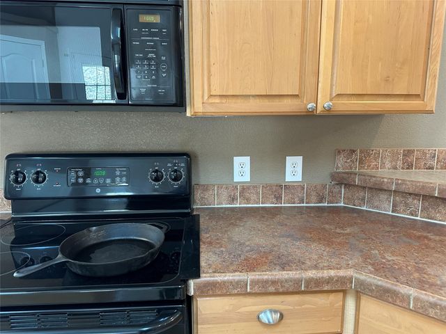 438 Mount Olive RD A, Cedar Creek, TX 78612