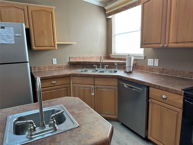 438 Mount Olive RD A, Cedar Creek, TX 78612