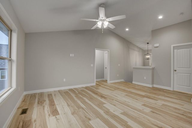 123 Churchill Drive, Williamstown, KY 41097