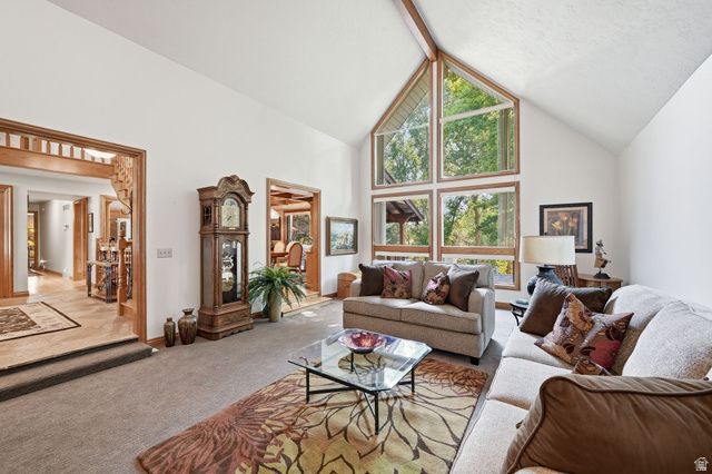 12144 S MOUNTAIN SHADOW RD, Sandy, UT 84092
