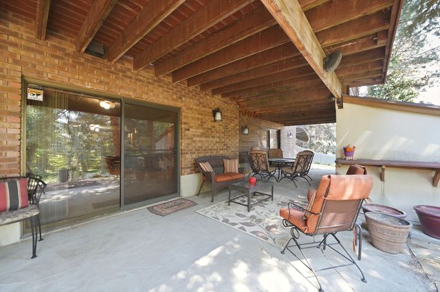 12144 S MOUNTAIN SHADOW RD, Sandy, UT 84092