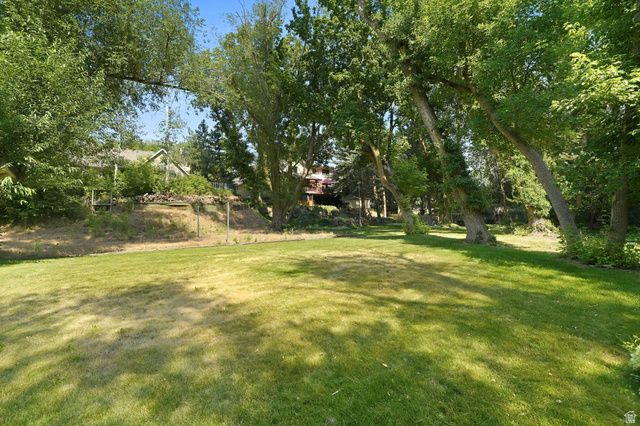 12144 S MOUNTAIN SHADOW RD, Sandy, UT 84092