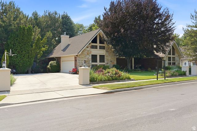 12144 S MOUNTAIN SHADOW RD, Sandy, UT 84092