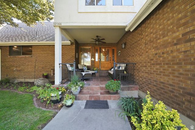 12144 S MOUNTAIN SHADOW RD, Sandy, UT 84092
