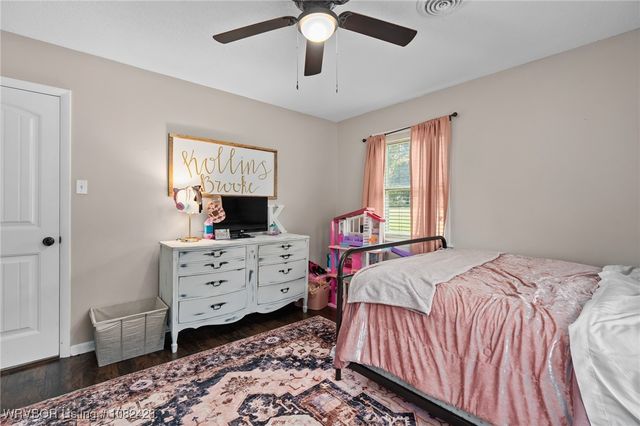 533 S Arkansas Avenue, Van Buren, AR 72956