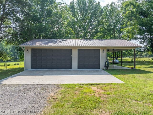 533 S Arkansas Avenue, Van Buren, AR 72956