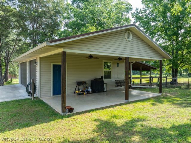 533 S Arkansas Avenue, Van Buren, AR 72956