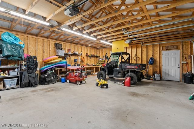 533 S Arkansas Avenue, Van Buren, AR 72956