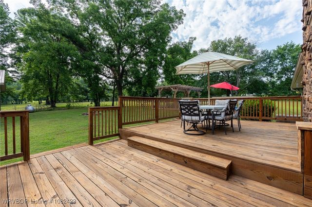 533 S Arkansas Avenue, Van Buren, AR 72956