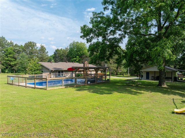 533 S Arkansas Avenue, Van Buren, AR 72956