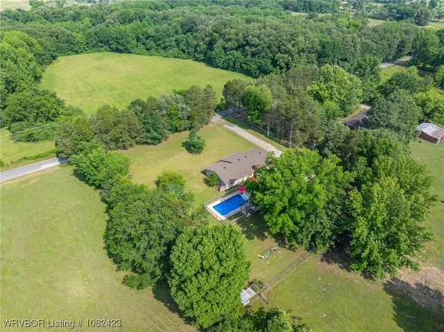 533 S Arkansas Avenue, Van Buren, AR 72956