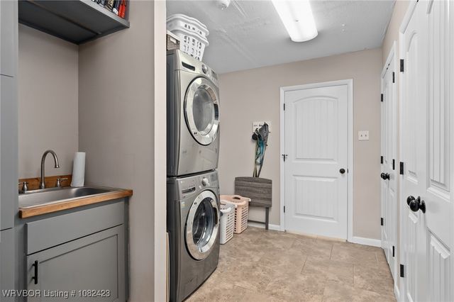 533 S Arkansas Avenue, Van Buren, AR 72956