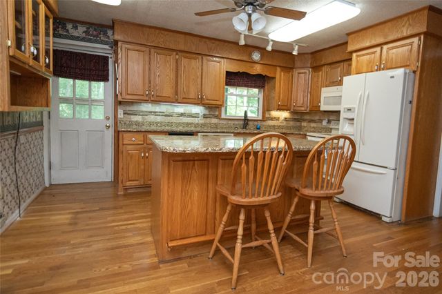 6000 George Hildebran School Road, Hickory, NC 28602