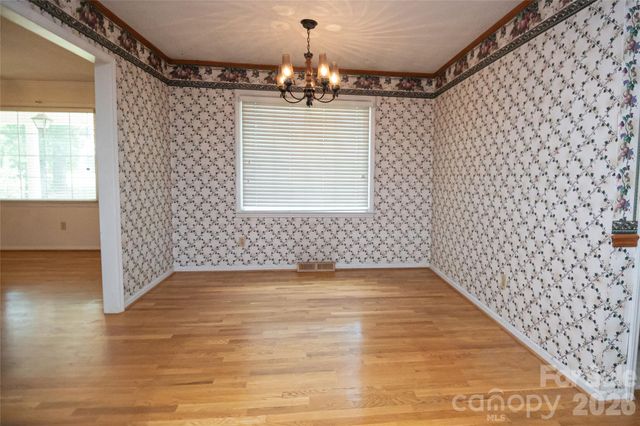 6000 George Hildebran School Road, Hickory, NC 28602