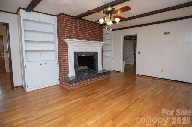 6000 George Hildebran School Road, Hickory, NC 28602