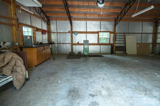 6000 George Hildebran School Road, Hickory, NC 28602