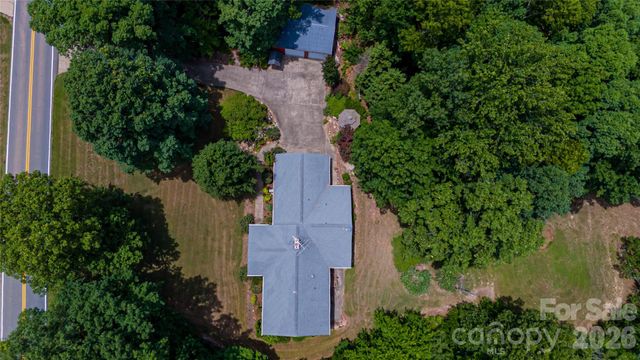 6000 George Hildebran School Road, Hickory, NC 28602