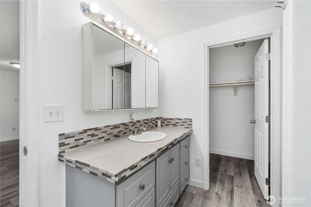 18420 Albany Street SW, Rochester, WA 98579