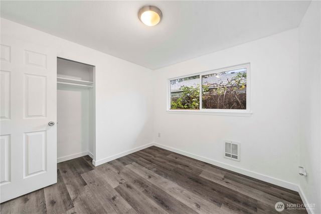 18420 Albany Street SW, Rochester, WA 98579