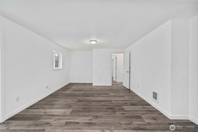 18420 Albany Street SW, Rochester, WA 98579