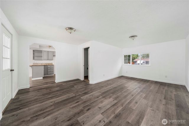 18420 Albany Street SW, Rochester, WA 98579