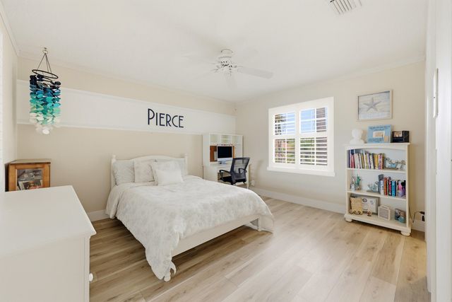 2 Monterey Pointe Drive, Palm Beach Gardens, FL 33418