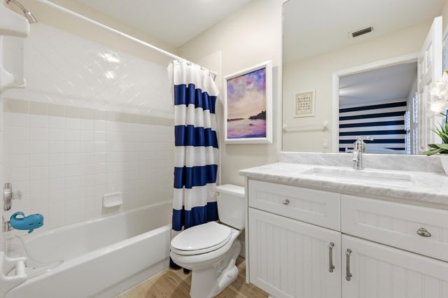 2 Monterey Pointe Drive, Palm Beach Gardens, FL 33418