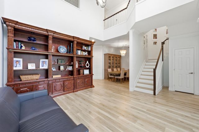 2 Monterey Pointe Drive, Palm Beach Gardens, FL 33418