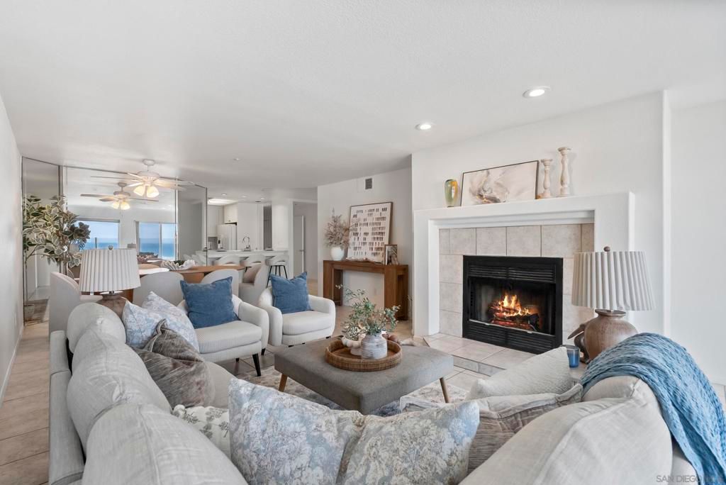 Image 16 of property listing at 1362 Seacoast Dr B, Imperial Beach, CA 91932
