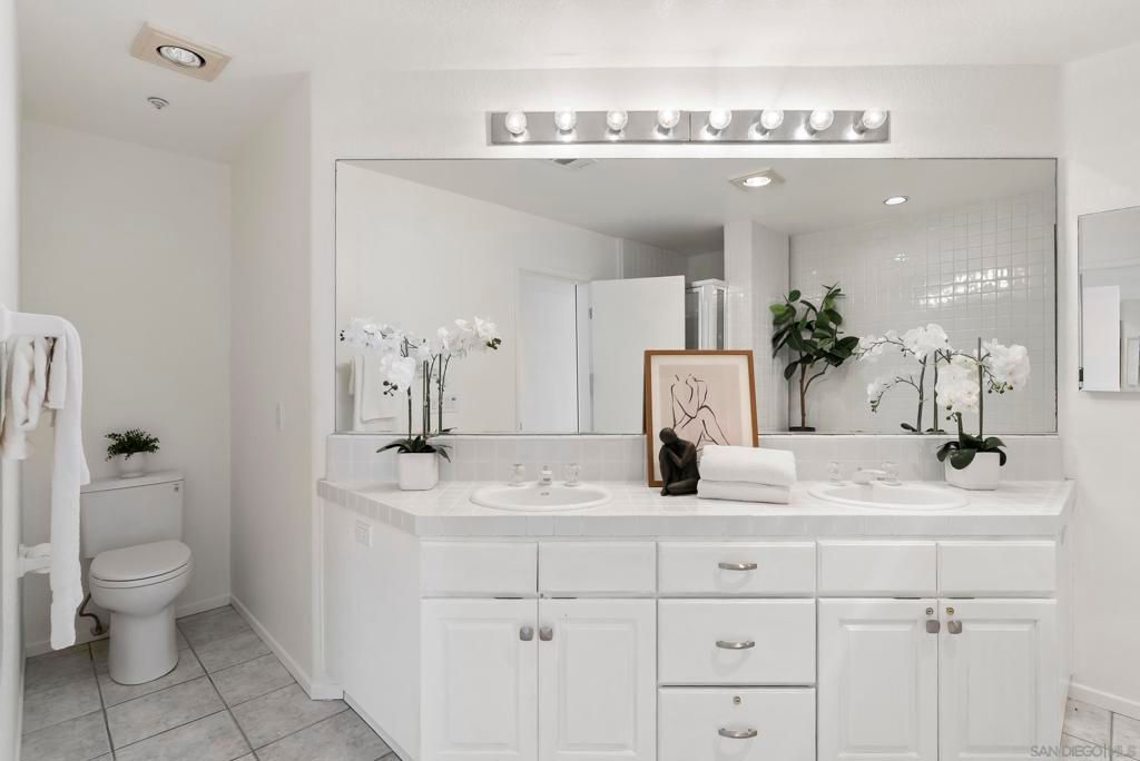 Image 24 of property listing at 1362 Seacoast Dr B, Imperial Beach, CA 91932