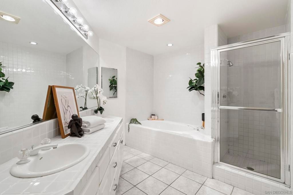 Image 25 of property listing at 1362 Seacoast Dr B, Imperial Beach, CA 91932