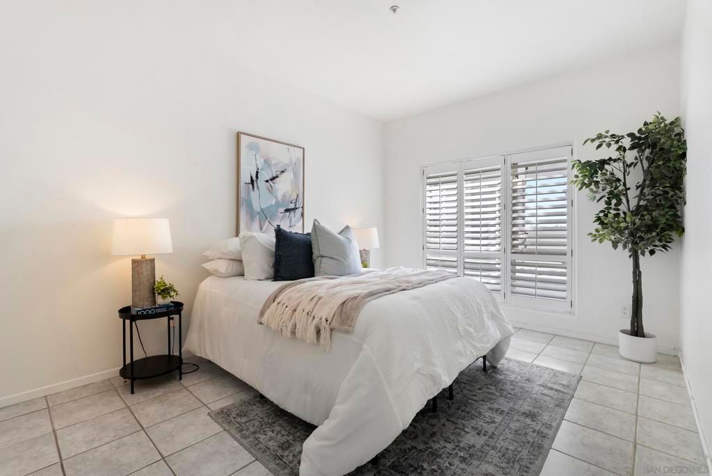 Image 26 of property listing at 1362 Seacoast Dr B, Imperial Beach, CA 91932