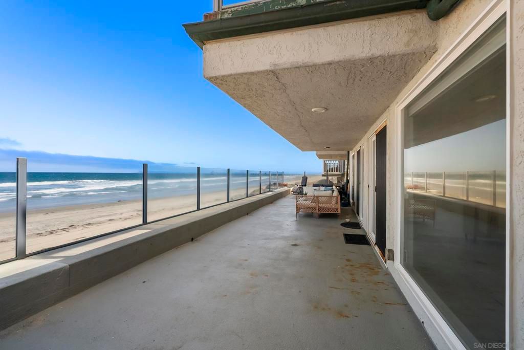 Image 32 of property listing at 1362 Seacoast Dr B, Imperial Beach, CA 91932