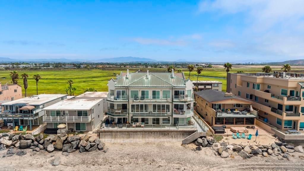 Image 43 of property listing at 1362 Seacoast Dr B, Imperial Beach, CA 91932