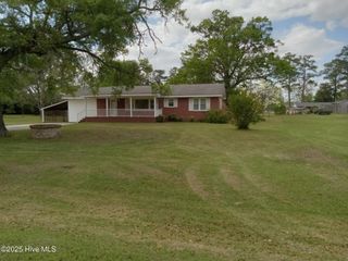 204 Glenburnie Drive, New Bern, NC 28560