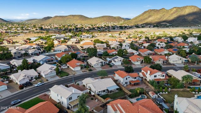 5421 W ORAIBI Drive, Glendale, AZ 85308