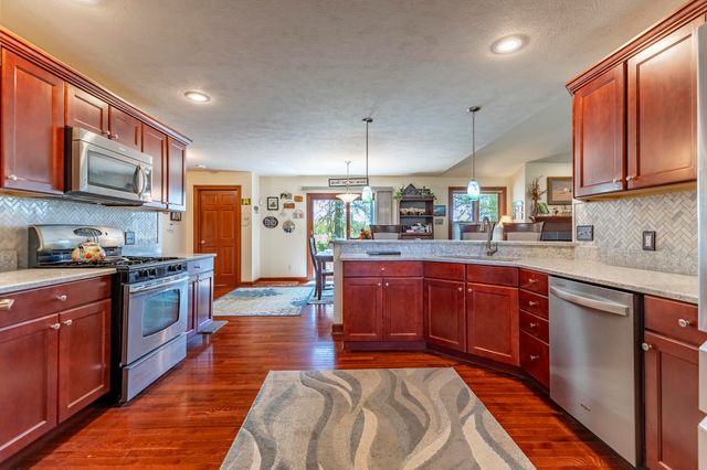 4171 Westwood Lane S, Chesterton, IN 46304