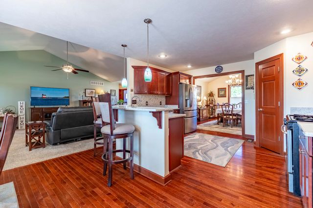 4171 Westwood Lane S, Chesterton, IN 46304