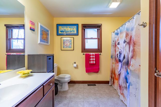 4171 Westwood Lane S, Chesterton, IN 46304