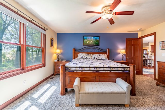 4171 Westwood Lane S, Chesterton, IN 46304