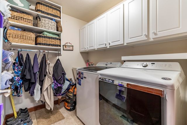 4171 Westwood Lane S, Chesterton, IN 46304