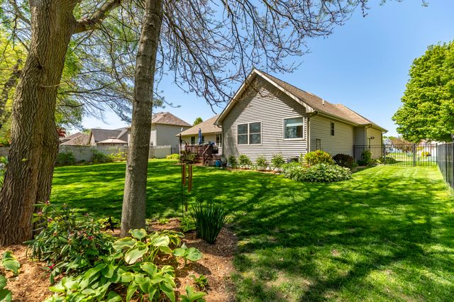 4171 Westwood Lane S, Chesterton, IN 46304