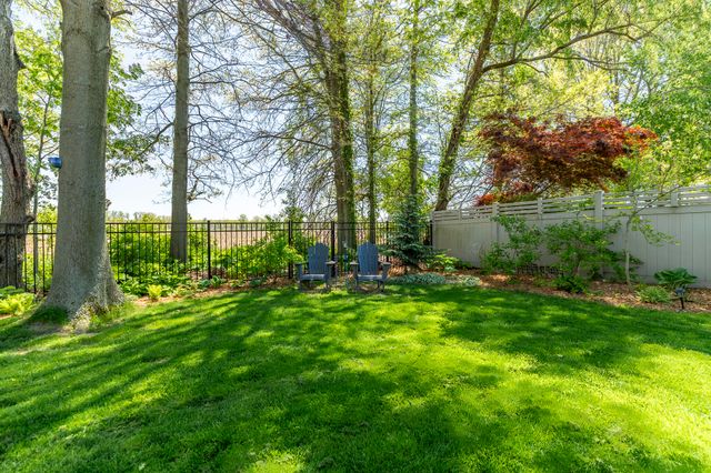 4171 Westwood Lane S, Chesterton, IN 46304