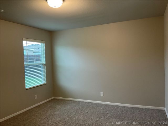 1012 E Richmond Street, Broken Arrow, OK 74012