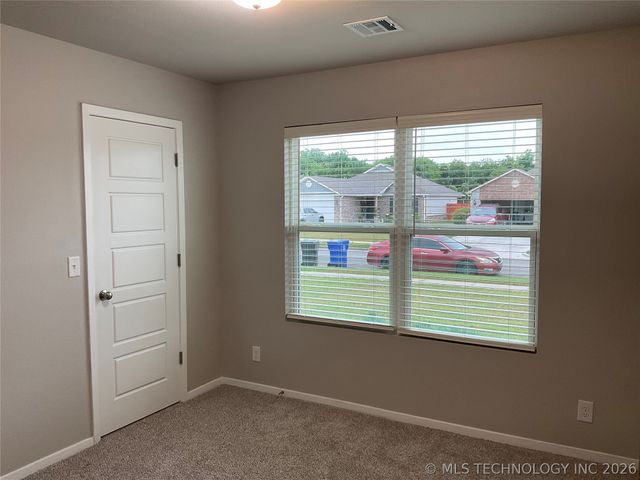 1012 E Richmond Street, Broken Arrow, OK 74012