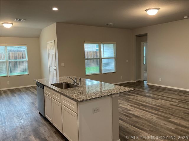 1012 E Richmond Street, Broken Arrow, OK 74012
