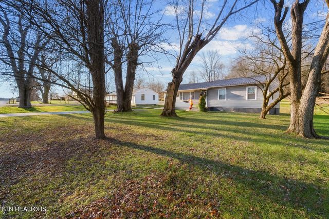 319 Meadowview Drive, Harriman, TN 37748
